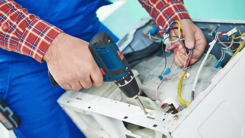 Gaziemir Mitsubishi Mitsubishi çamaşır makinesi kart tamiri – Su almama arızası orijinal parça ile giderildi. - Teknik servis örneği